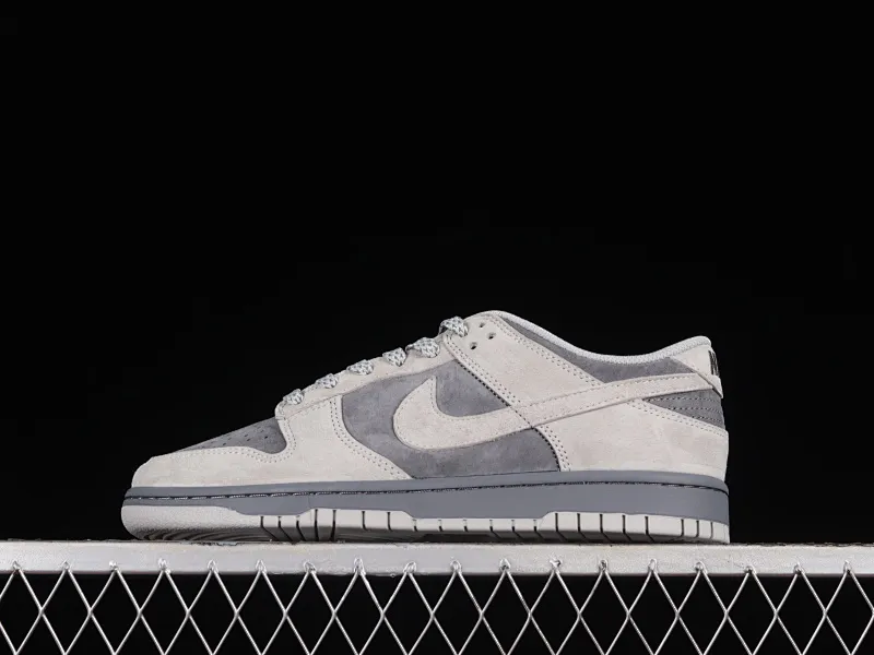 All Categories Nk SB Dunk Series Nk SB Dunk Low Low-top sneakers Otomo Katsuhiro x Nk SB Dunk Low "Steamboy OST" Creative customization collaboration Otomo Katsuhiro co-branded SB low-top sports and leisure sneakers DD3699-003